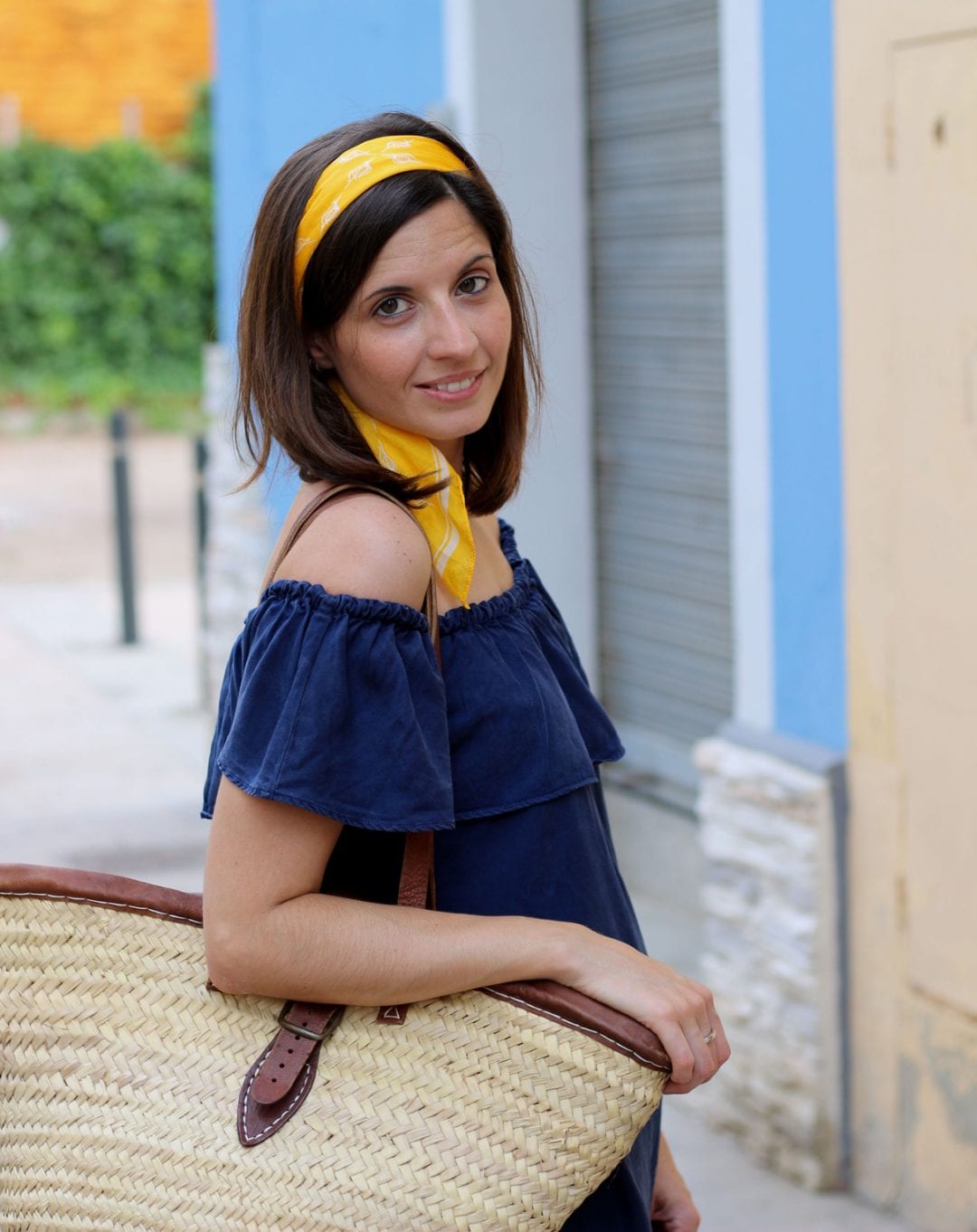 spanish fashion blogger sith off shoulder dress, espadrilles and basket (