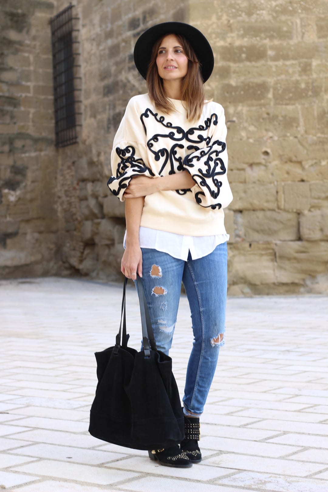 outfit fashion blogger olivia palermo sweatshirt from zara