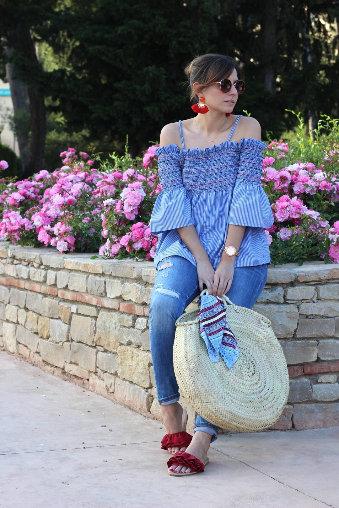 blogger moda sandalias rojas Forever 21 top azul tienda Valvoa Moda Zaragoza